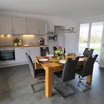 Haus Zwischen Den Deichen 1 *